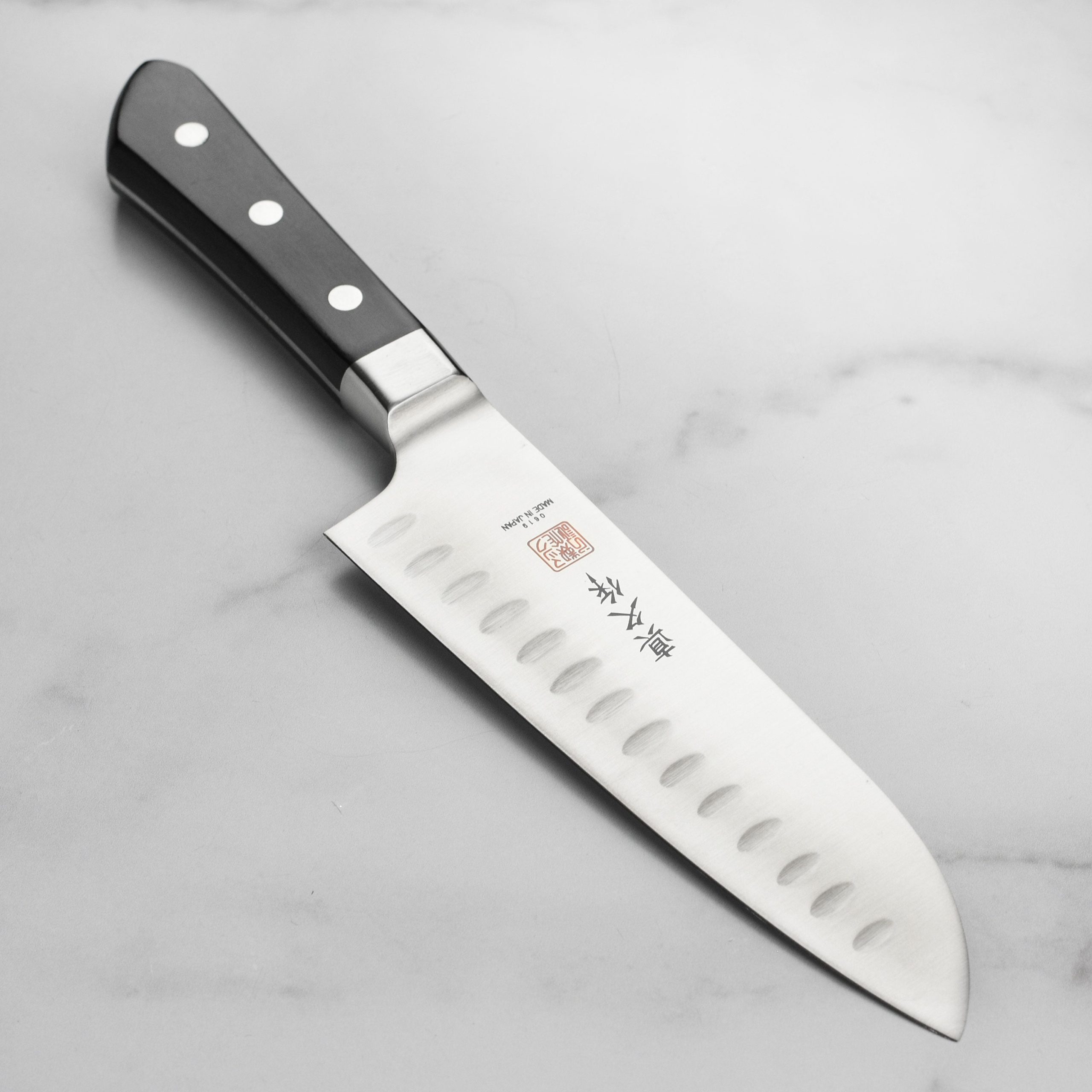 MAC Professional 6.5″ Hollow Edge Santoku Knife