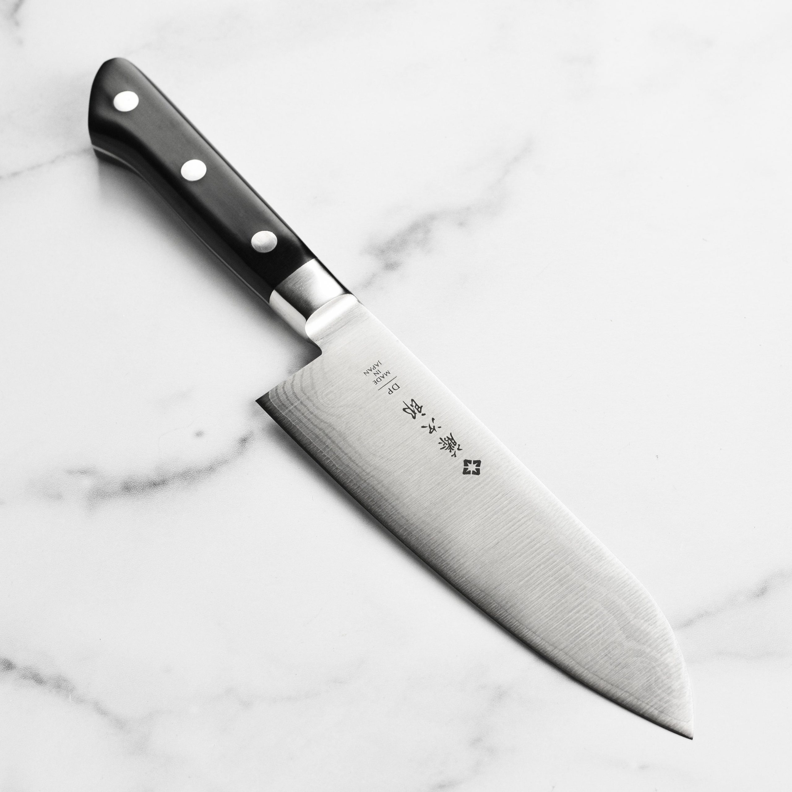 Tojiro DP Damascus 7″ Santoku Knife