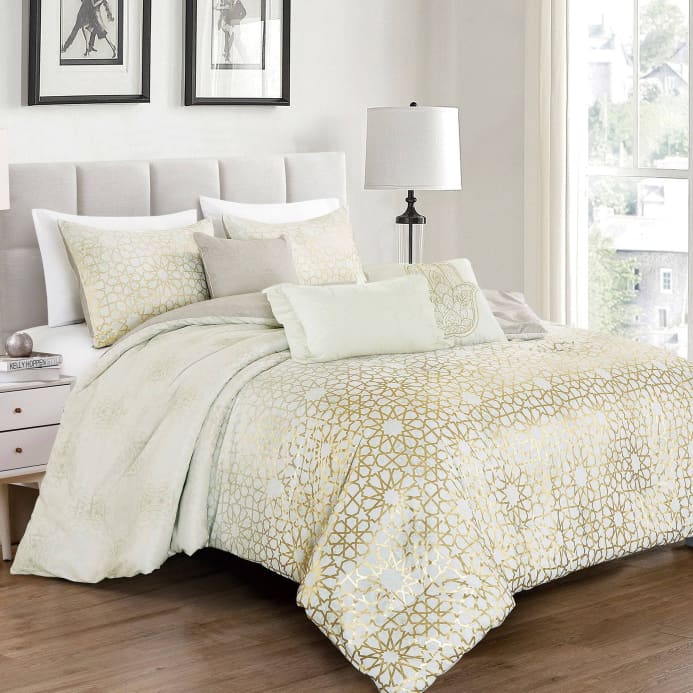 Royal Gold Jacquard Comforter