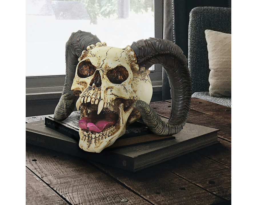 Toscano – The Skull of the Horned Beast Statue