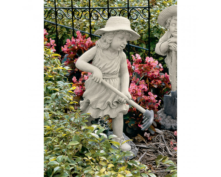 Toscano – Young Gardener Girl Rebecca Statue