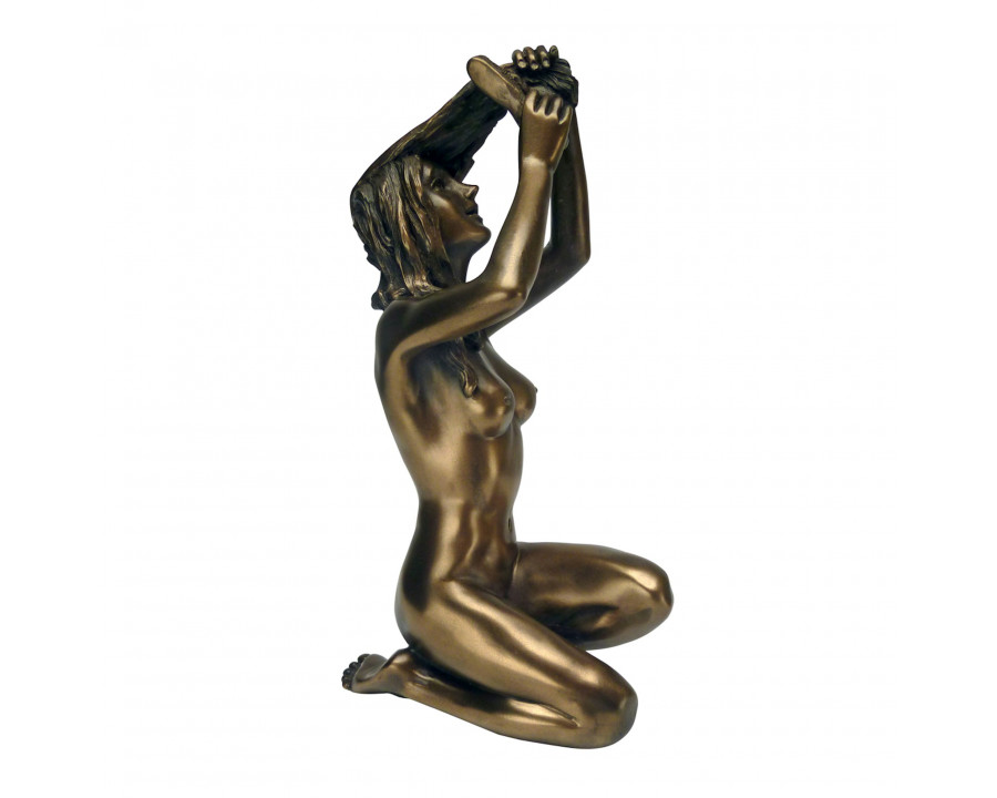 Toscano – Woman Combing Hair Nude Female Statue